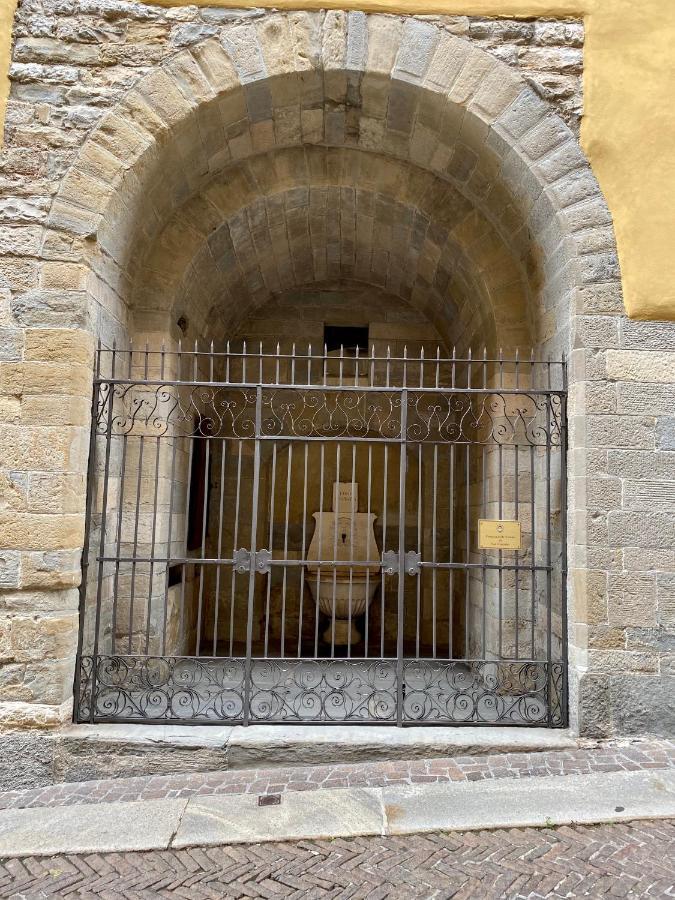 Fontana Di San Giacomo Bergamo Exterior foto